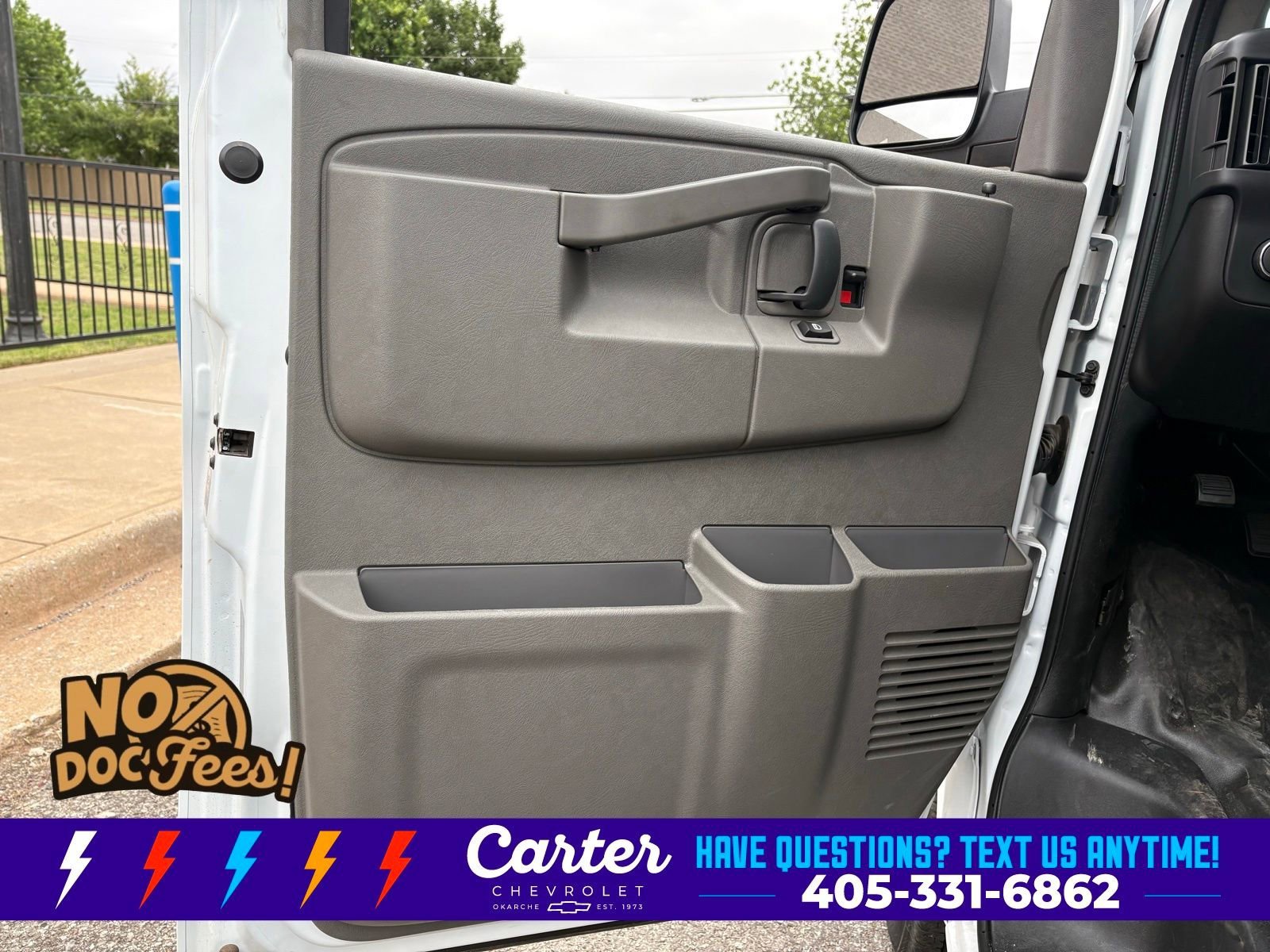 2025 Chevrolet Express Cargo Work Van - Photo 25