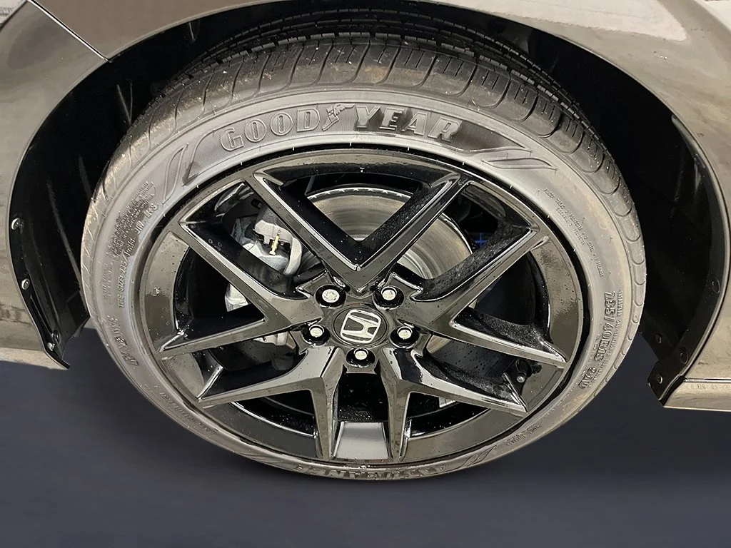 New 2026 Crystal Black Pearl Honda 2WD Sport Hybrid image 11