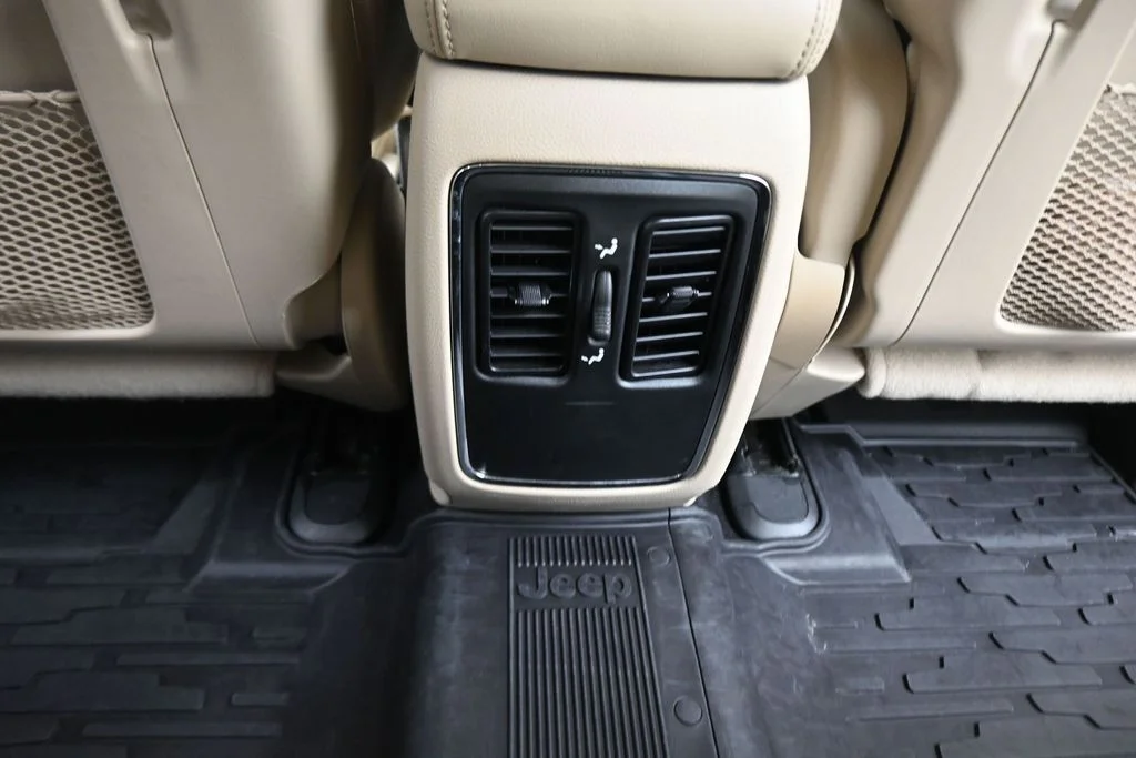 Used 2019 White Jeep Laredo E image 42