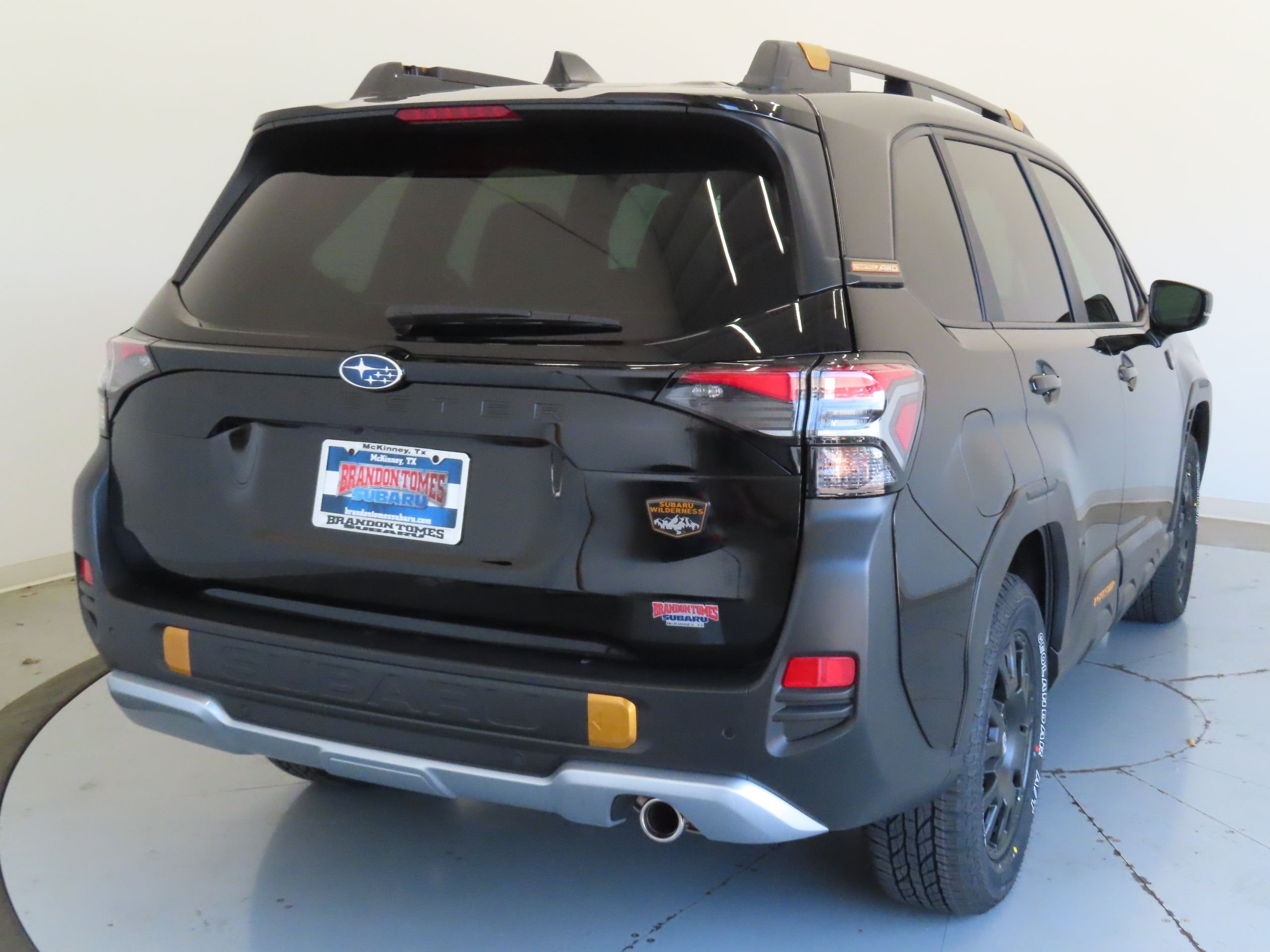 New 2026 CRYSTAL BLACK SILICA Subaru Wilderness image 3