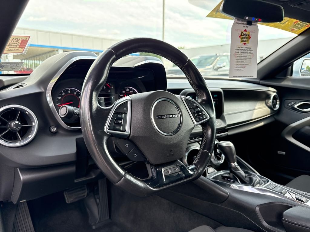 2017 Chevrolet Camaro 1LT - Photo 13