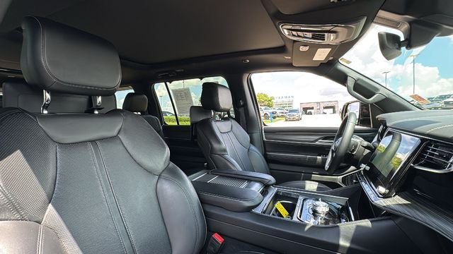 Certified Used 2023 Black Jeep Series III image 17