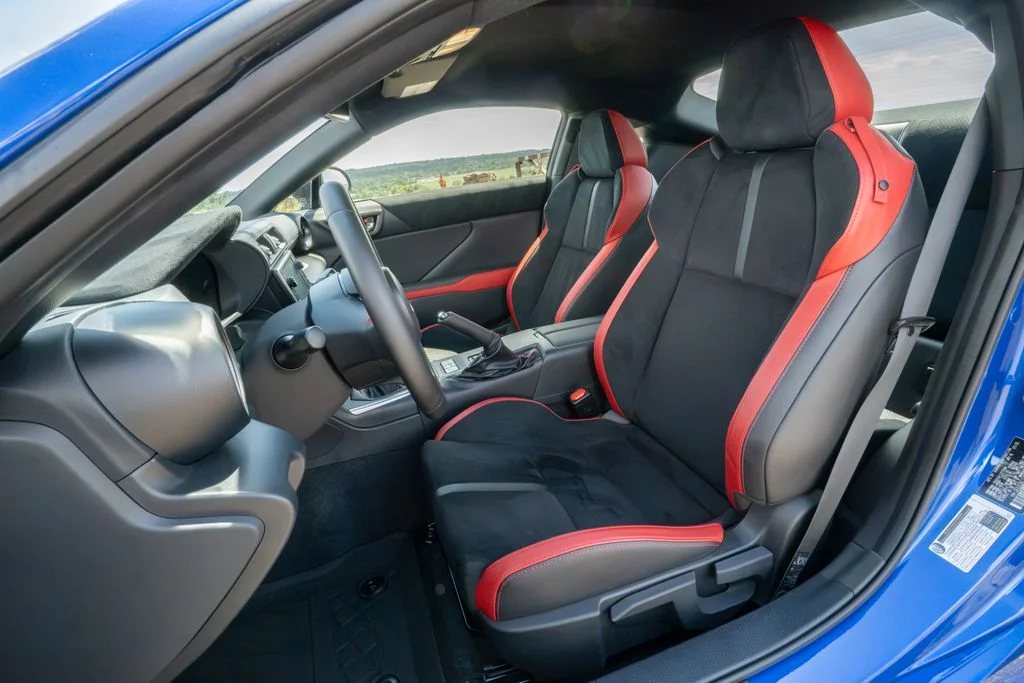 Used 2025 Blue Subaru Limited image 11