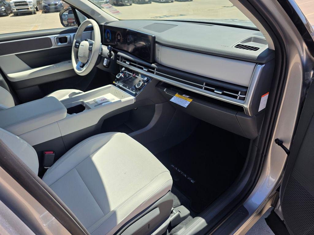 New 2026 Silver Hyundai SE image 8