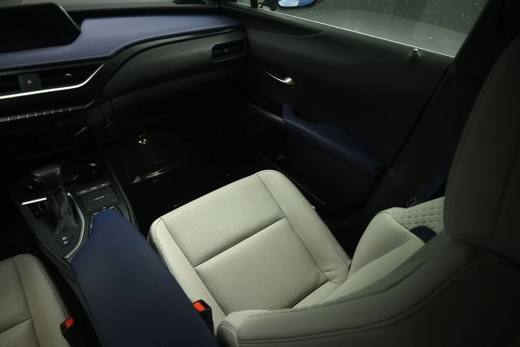 Used 2021 Blue Lexus 250h Base image 48