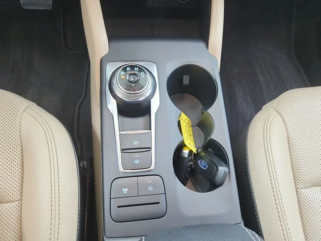 Used 2020 Gray Ford SEL image 27