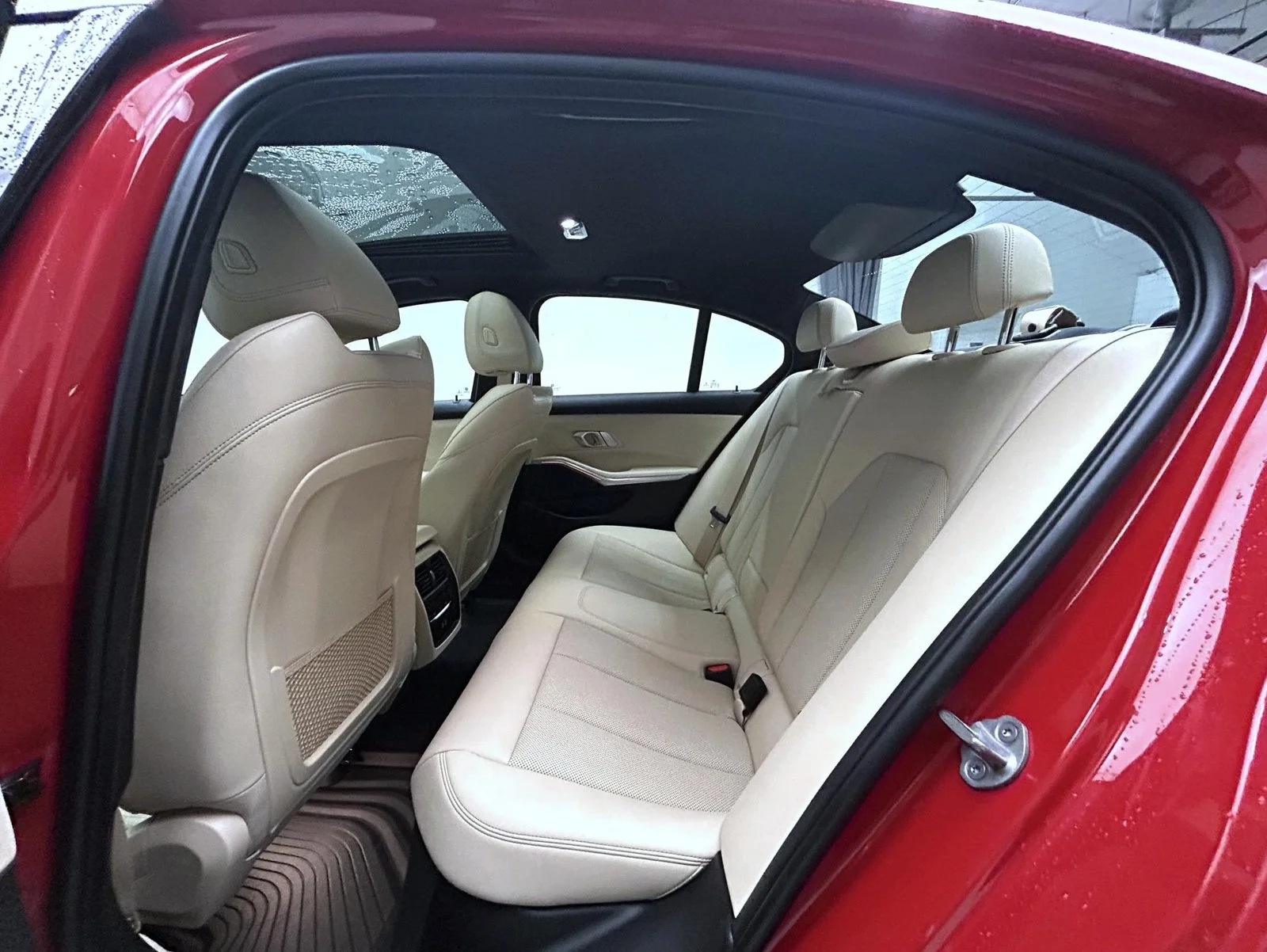 Used 2022 Red BMW 330i xDrive image 19