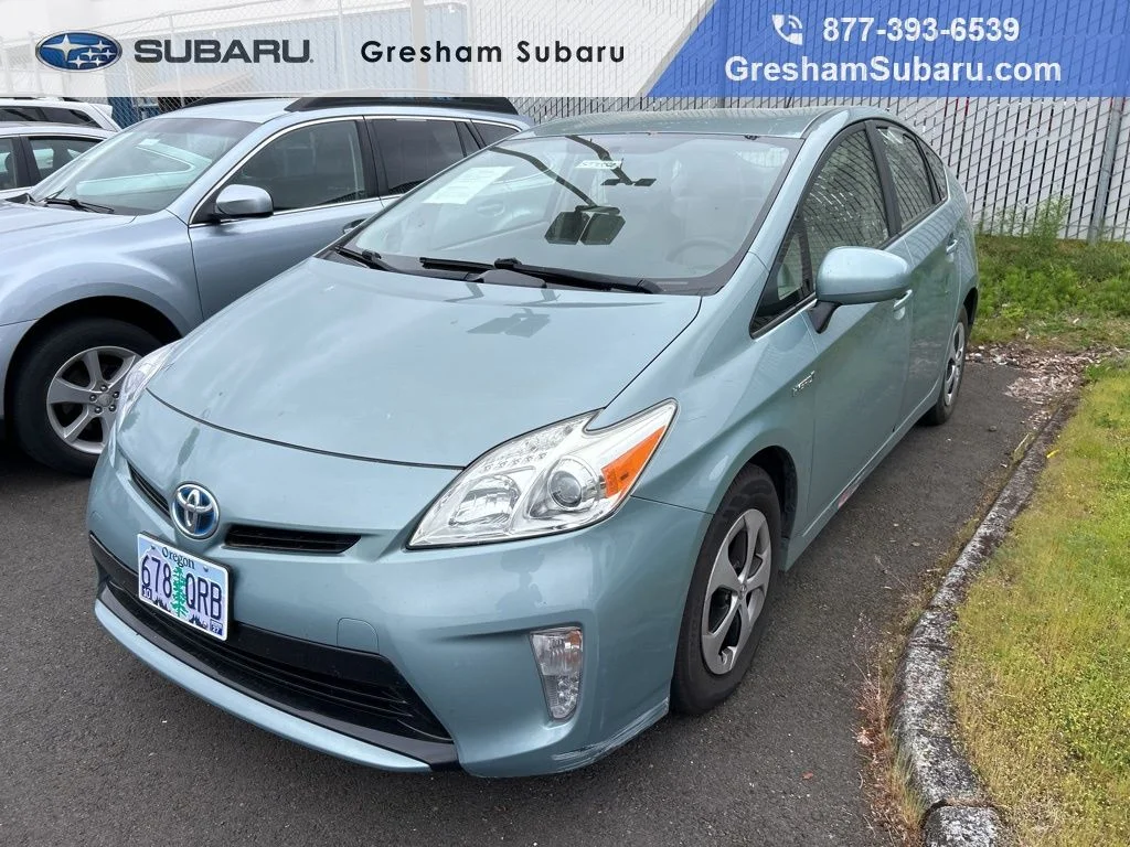2014 Toyota Prius Two's photo