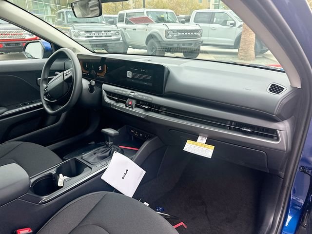 New 2026 Deep Sea Blue Kia LXS image 28