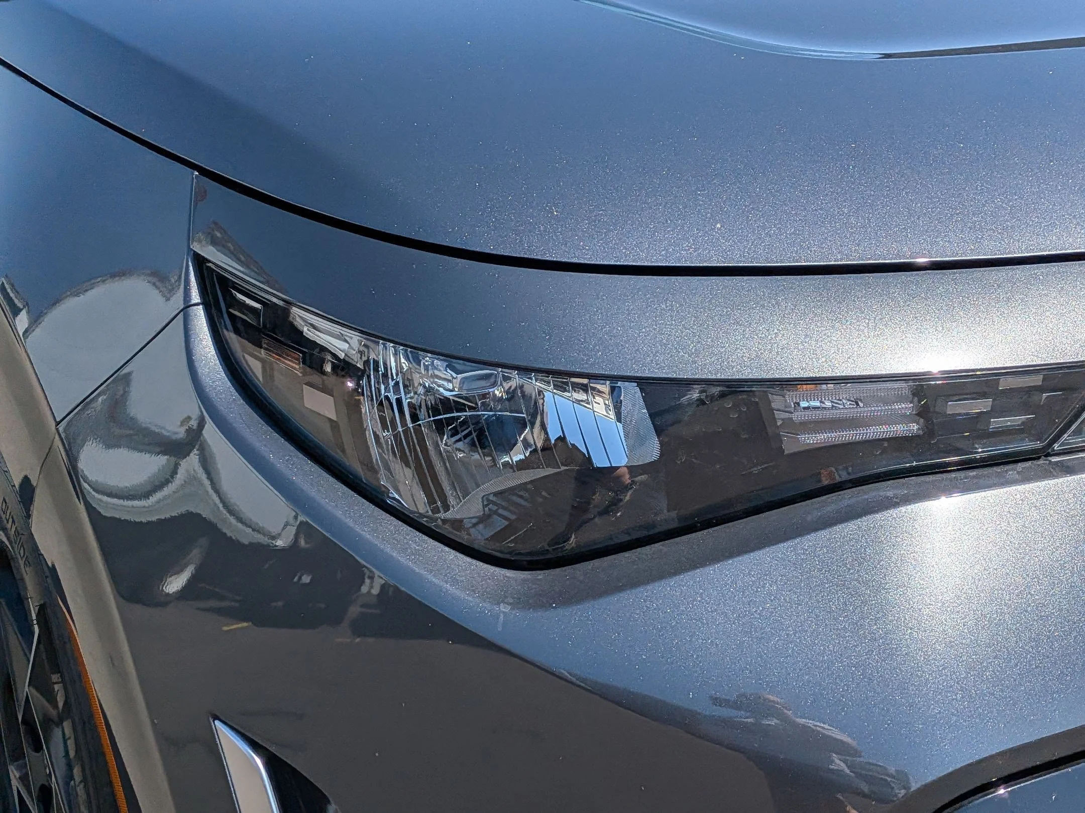 Used 2023 Gravity Gray Kia EX image 10