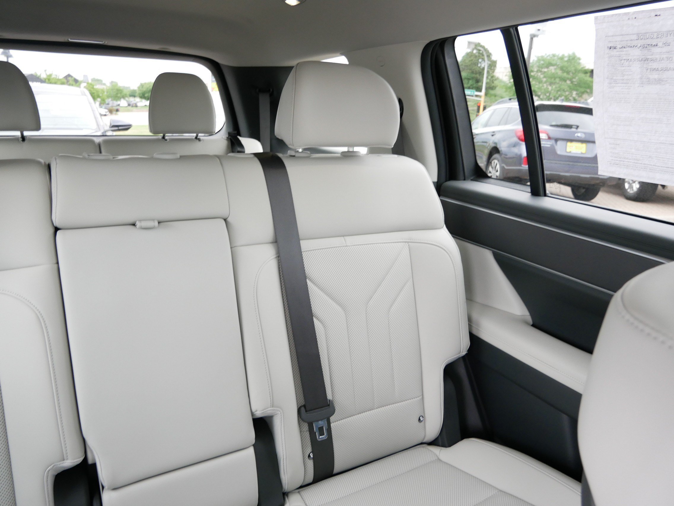 Certified Used 2024 Phantom Black Hyundai SEL image 14