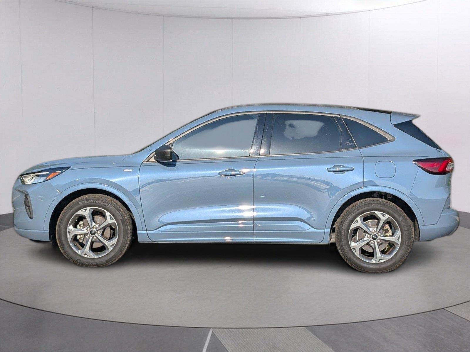 Used 2024 Vapor Blue Ford ST-Line image 2