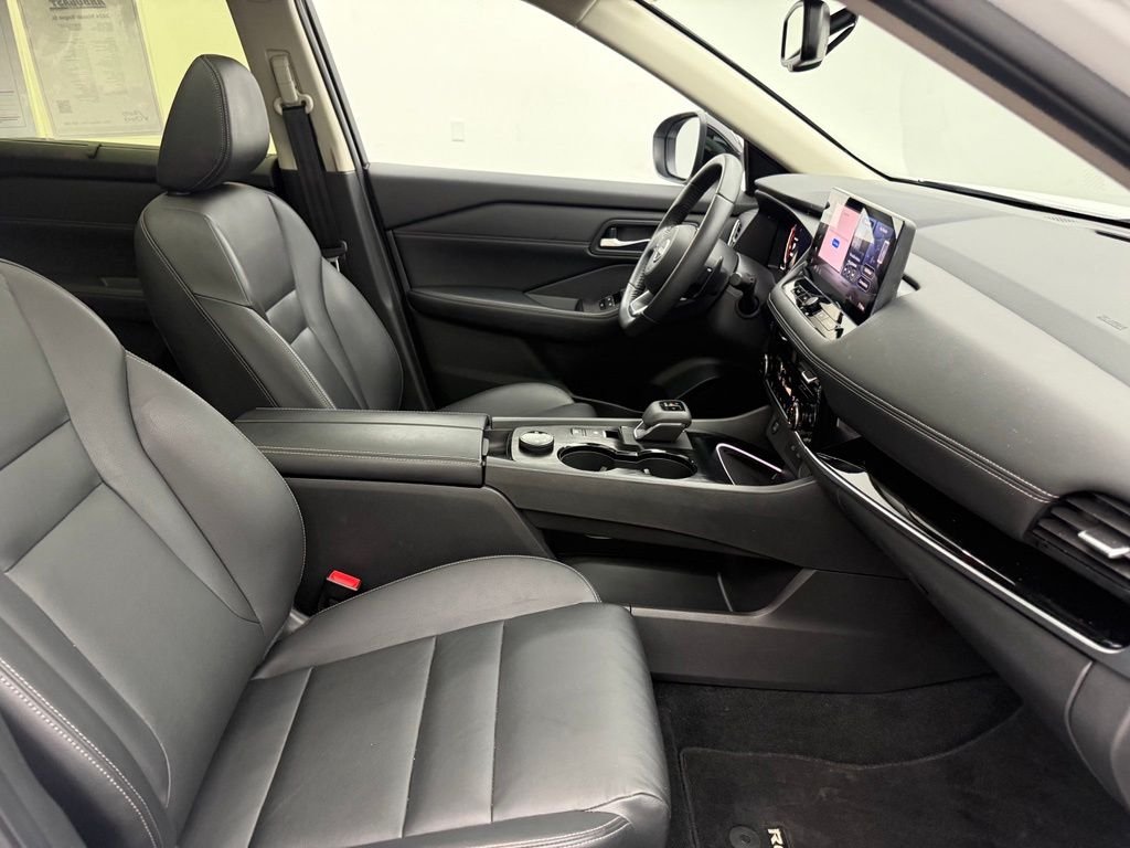 2024 Nissan Rogue SL - Photo 41