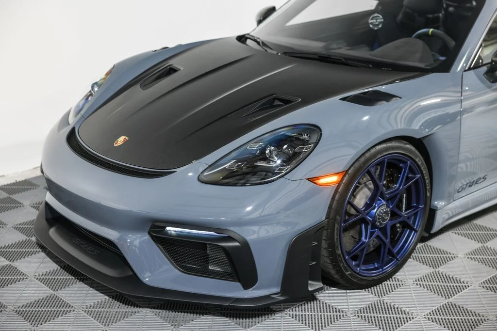 2025 Porsche 718 GT4 RS - Photo 19
