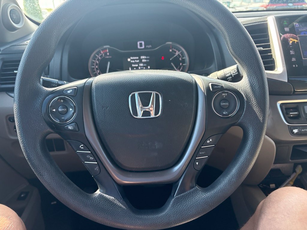 Used 2016 Red Honda EX image 2