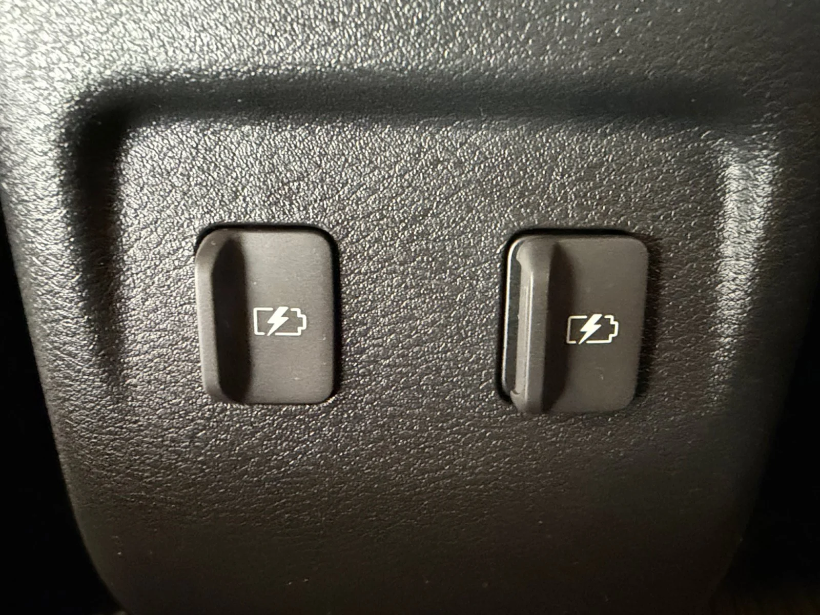 Used 2024 Gun Metallic Nissan SV image 30
