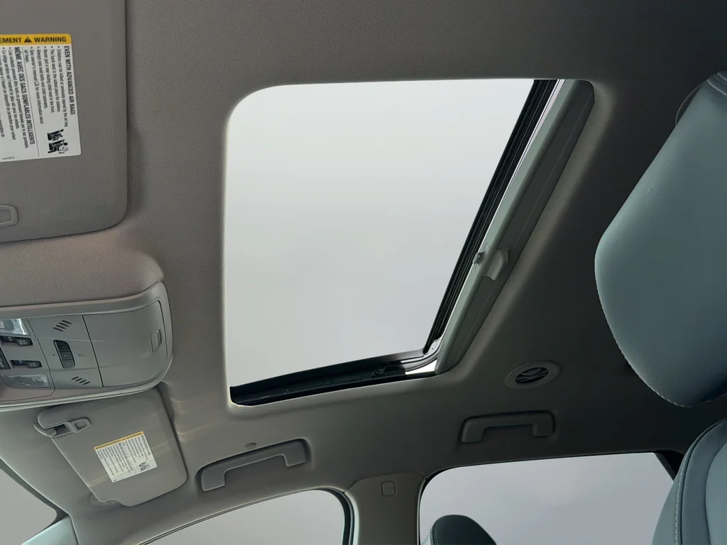Used 2020 Gray Buick Essence image 19