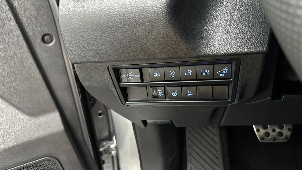 Used 2024 Silver Toyota SR5 image 32