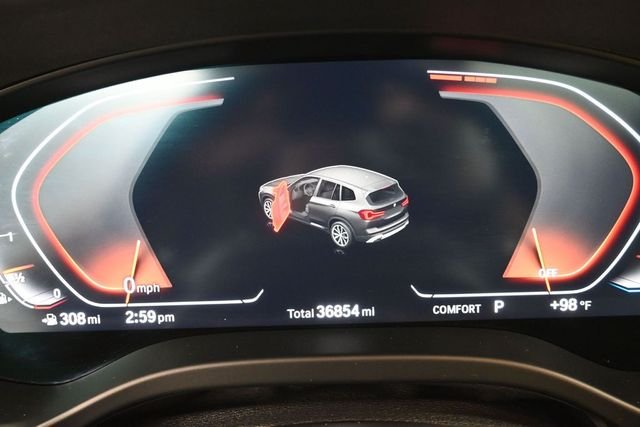 Used 2024 Black BMW sDrive30i image 7
