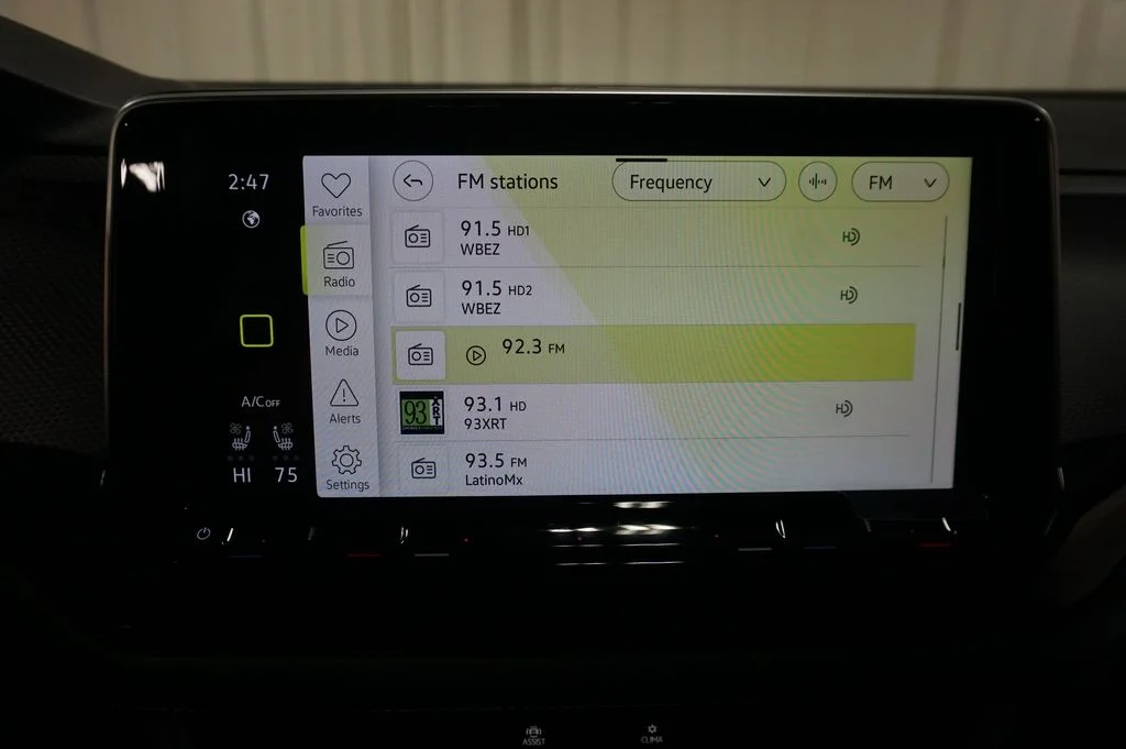 New 2026 Opal White Volkswagen 2.0T SEL R-Line Black image 15