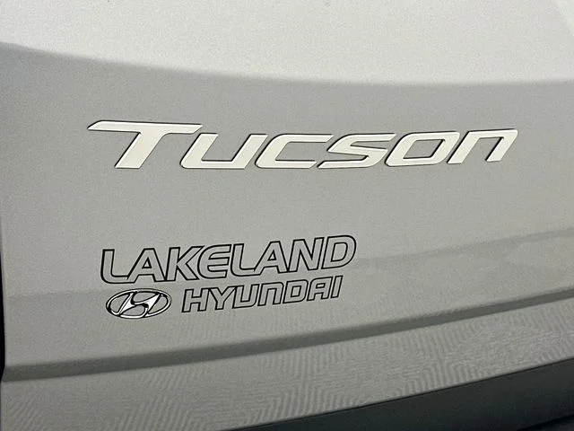 New 2026 Hyundai TUCSON SE