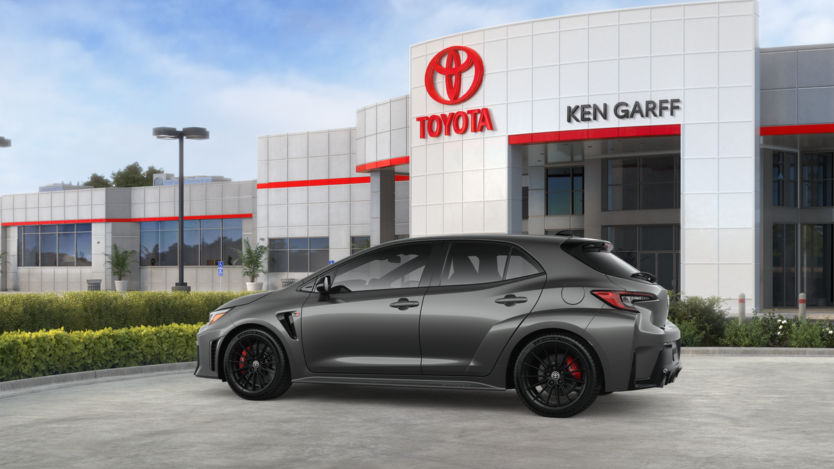 2026 Toyota GR Corolla - Photo 6