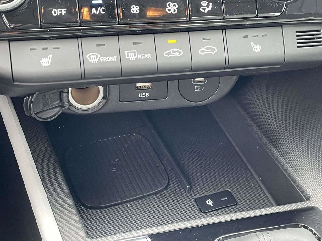 New 2026 Black Hyundai Limited image 21