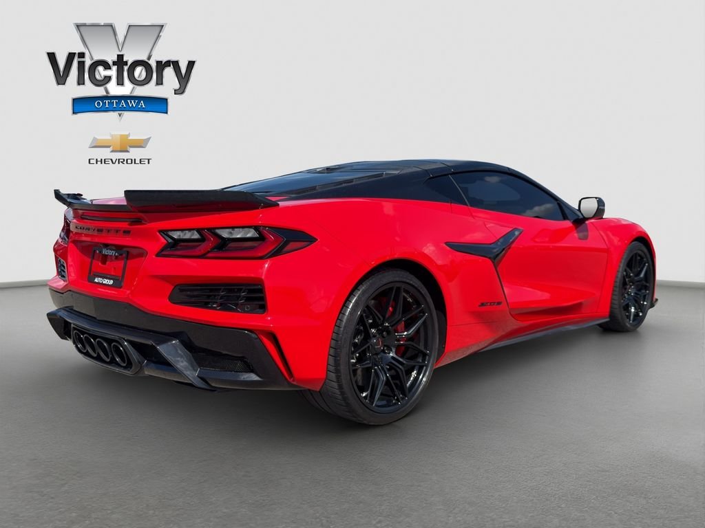 Used 2024 Red Chevrolet Z06 image 6