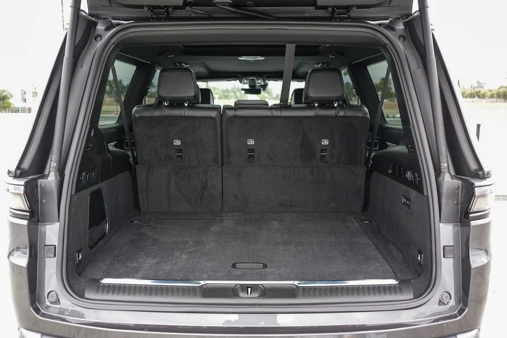 New 2026 Gray Jeep Summit Obsidian image 29