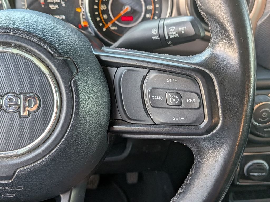 Used 2020 Gray Jeep Sport S image 18