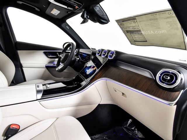 New 2026 Verde Silver Metallic Mercedes-Benz GLC 300 image 70