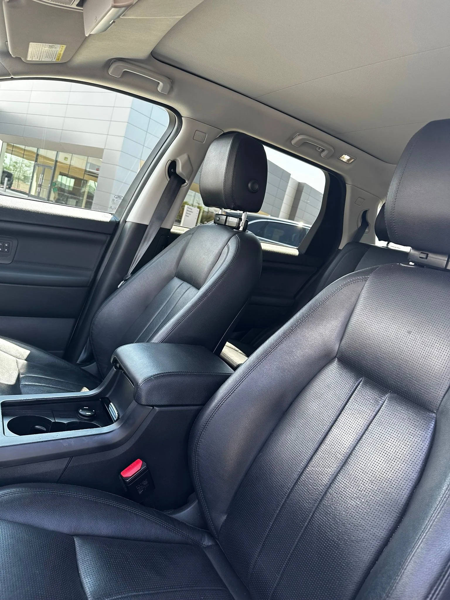 Used 2018 Fuji White Land Rover HSE image 14