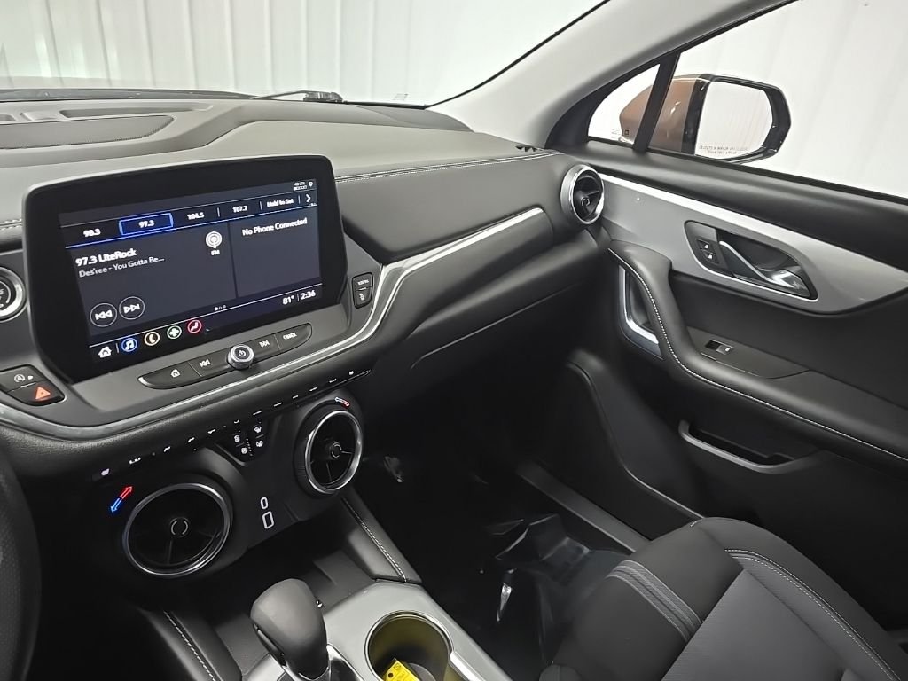Used 2023 Bronze Metallic Chevrolet LT image 25