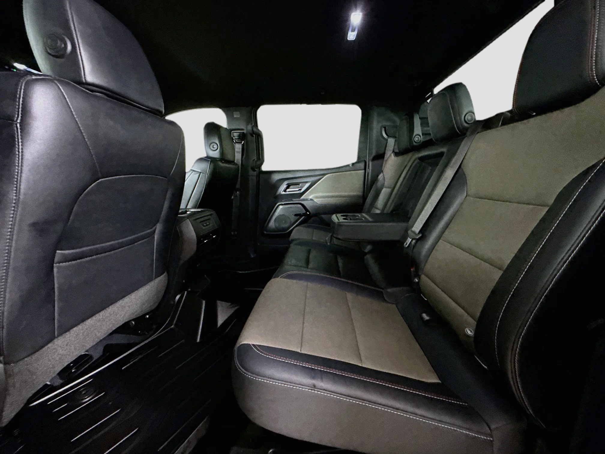 Used 2026 Black Chevrolet Trail Boss - Max Range image 26