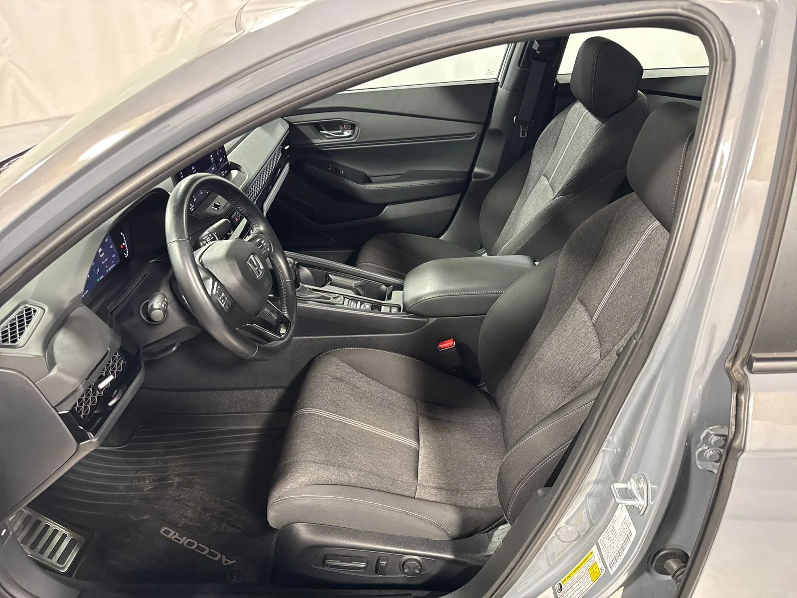 Certified Used 2023 Urban Gray Pearl Honda Sport image 3