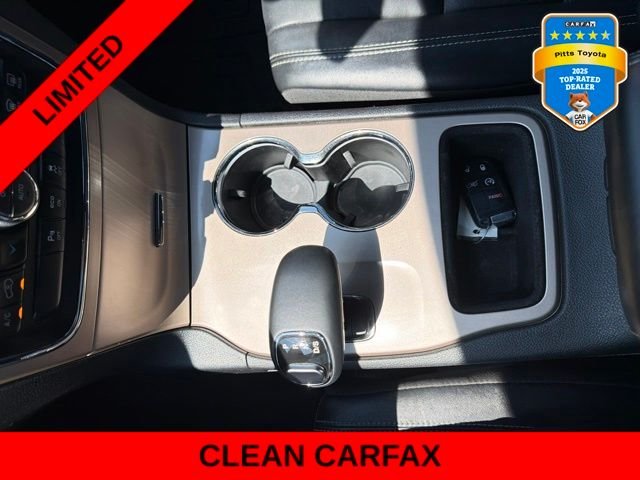 Used 2015 Silver Jeep Limited image 23