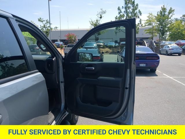 Used 2023 Gray Chevrolet Custom image 40