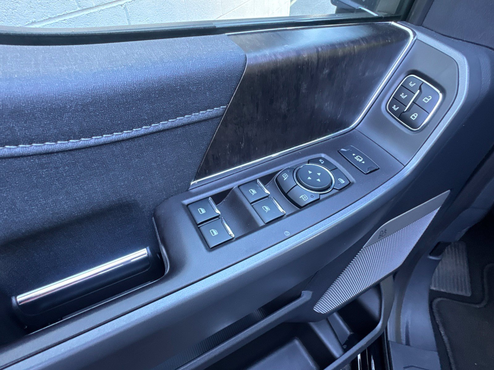 Used 2024 Black Ford Lariat image 24