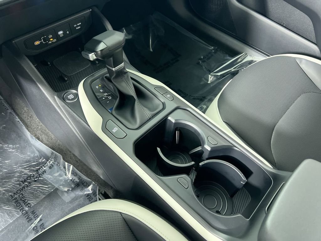 New 2026 Snow White Pearl Kia GT-Line image 25