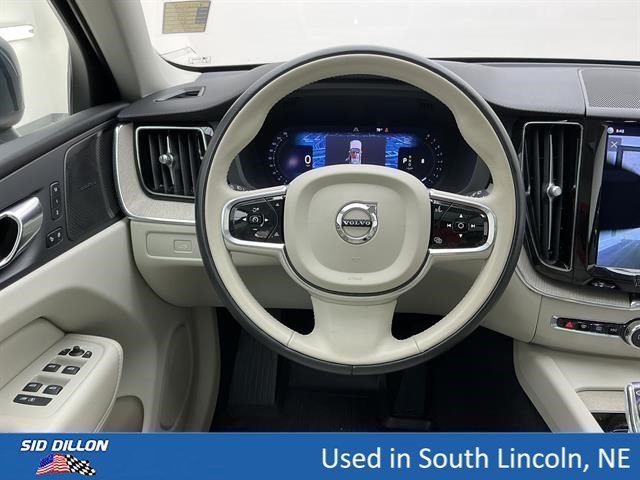 Used 2023 Denim Blue Metallic Volvo Ultimate Bright Theme image 20