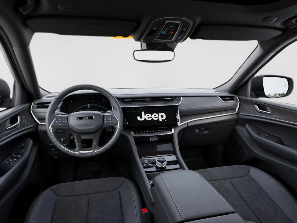 New 2026 Baltic Gray Metallic Clear-Coat Exterior Paint Jeep Altitude image 14