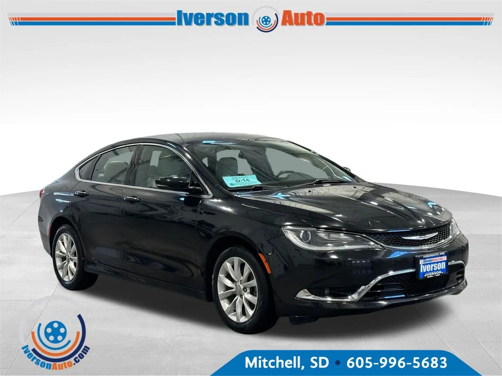 2016 Chrysler 200 C's photo