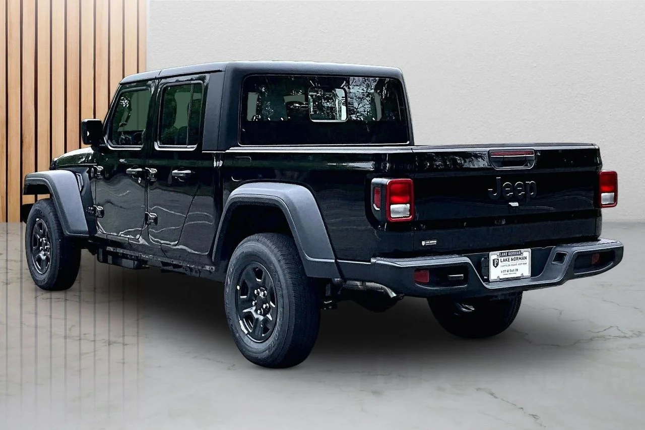 New 2026 Black Clear-Coat Exterior Paint Jeep Sport image 7