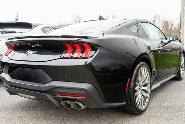 New 2026 Shadow Black Ford EcoBoost® Premium Fastback image 5