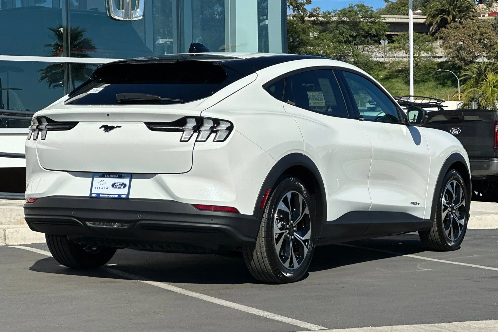 New 2026 Star White Metallic Tri-coat Ford Select image 3