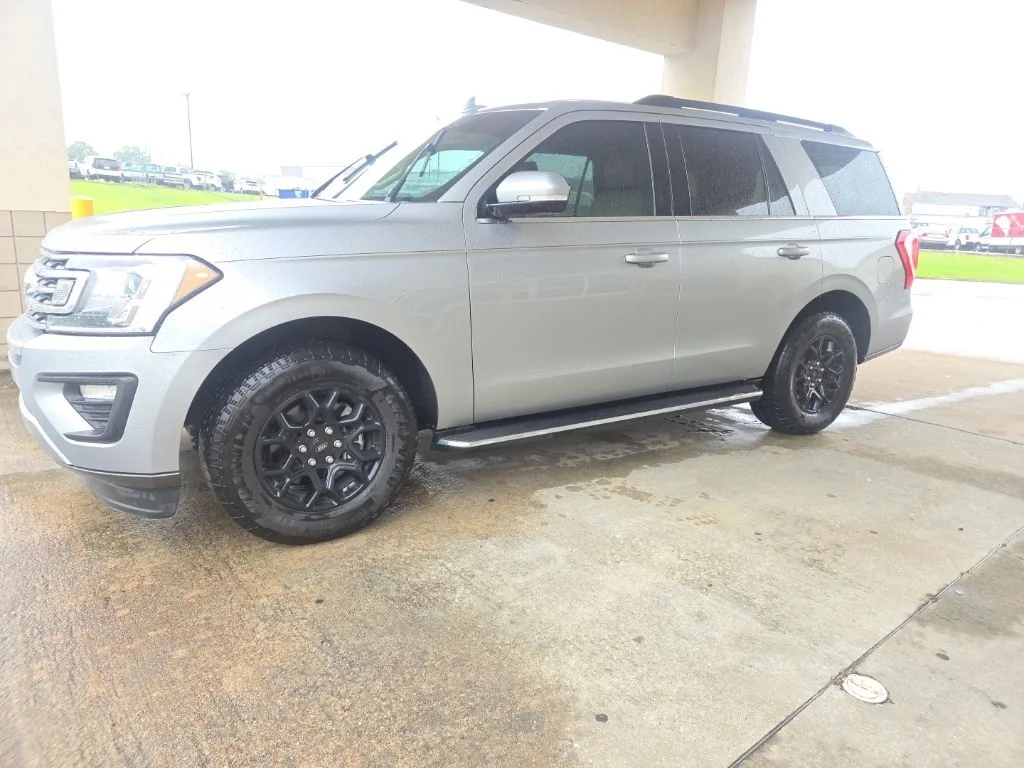 Certified Used 2020 Silver Ford XLT image 2