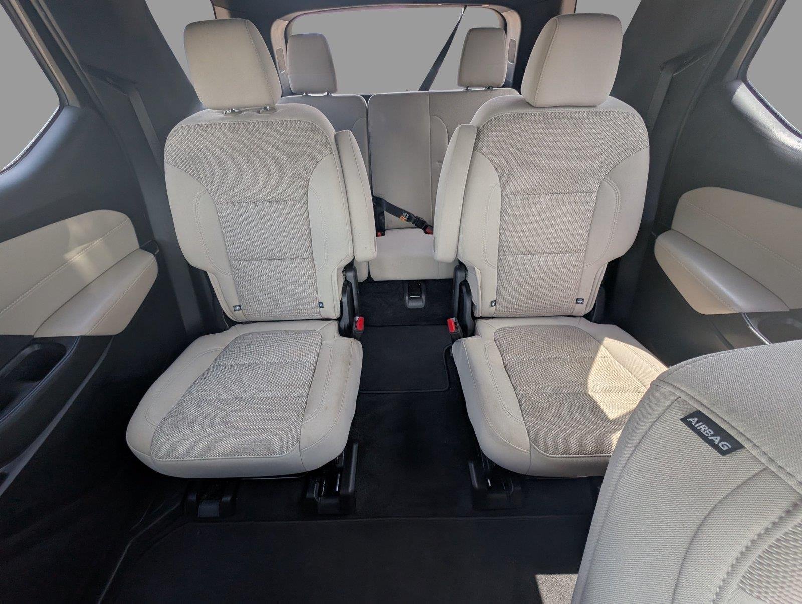 Used 2023 RADIANT RED TINTCOAT Chevrolet LT Cloth image 37