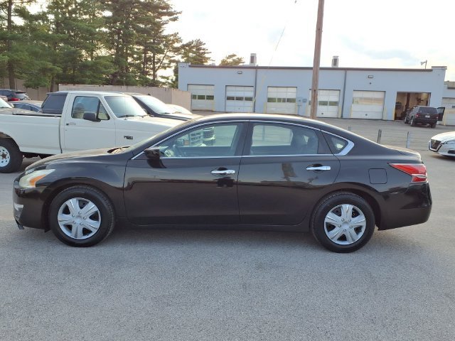 Used 2015 Black Nissan 2.5 S image 20