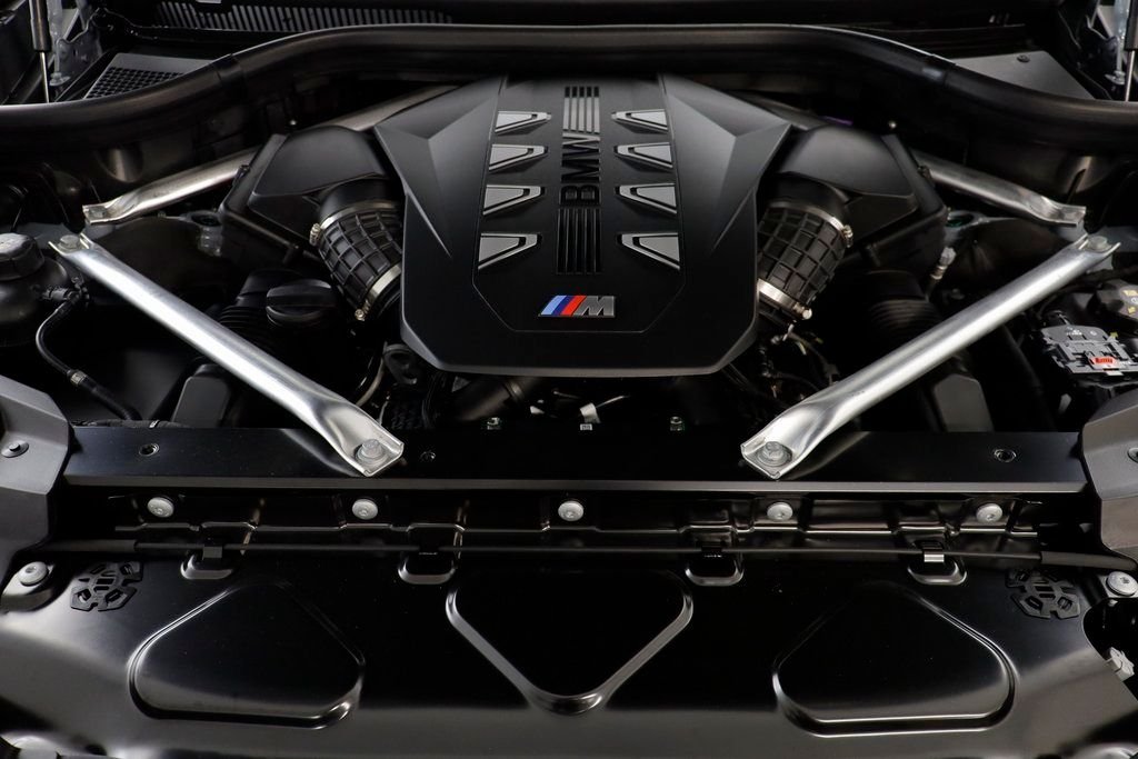 New 2026 Brooklyn Grey Metallic BMW M60i image 25