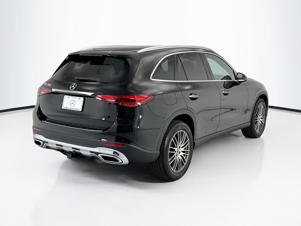New 2026 Black Mercedes-Benz GLC 300 image 5
